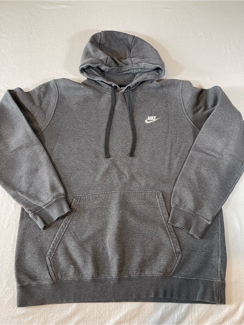 Nike Women’s Gray Pullover Hoodie with Kangaroo Pocket